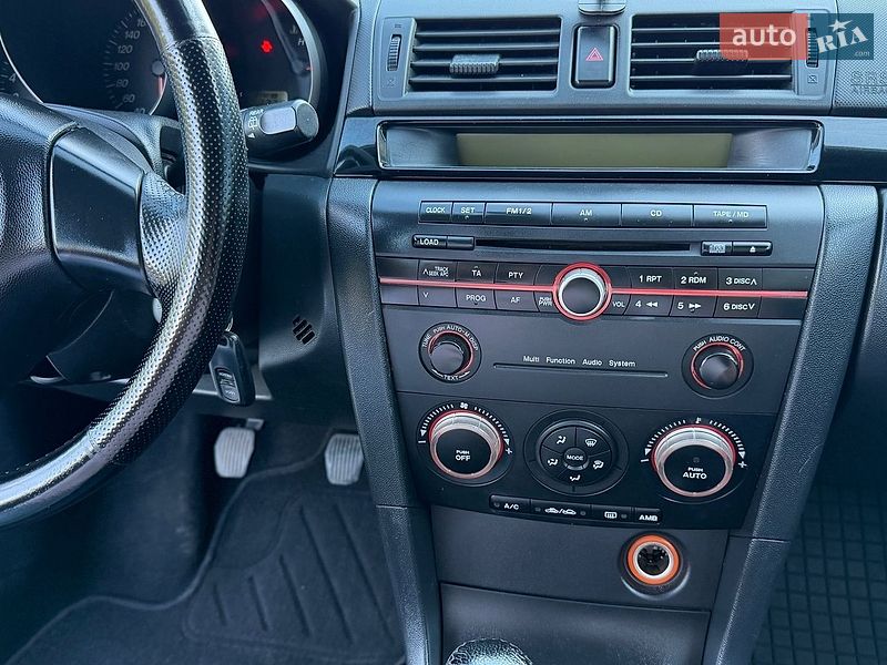 Хэтчбек Mazda 3 2003 в Луцке