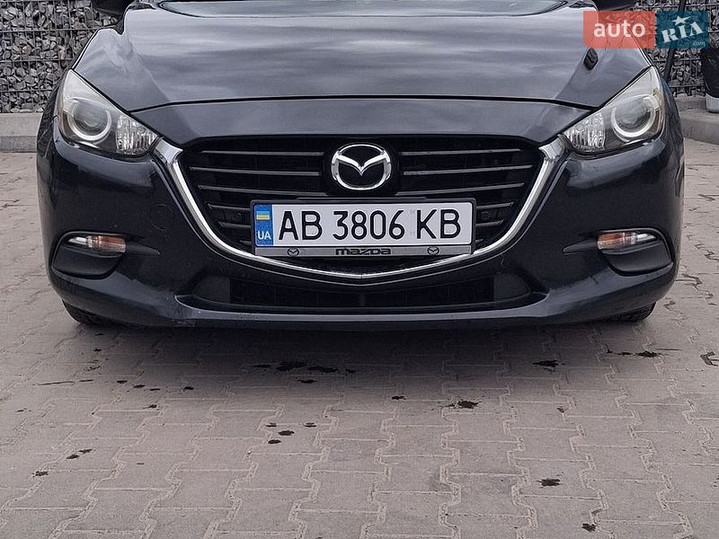 Седан Mazda 3 2017 в Вишгороді