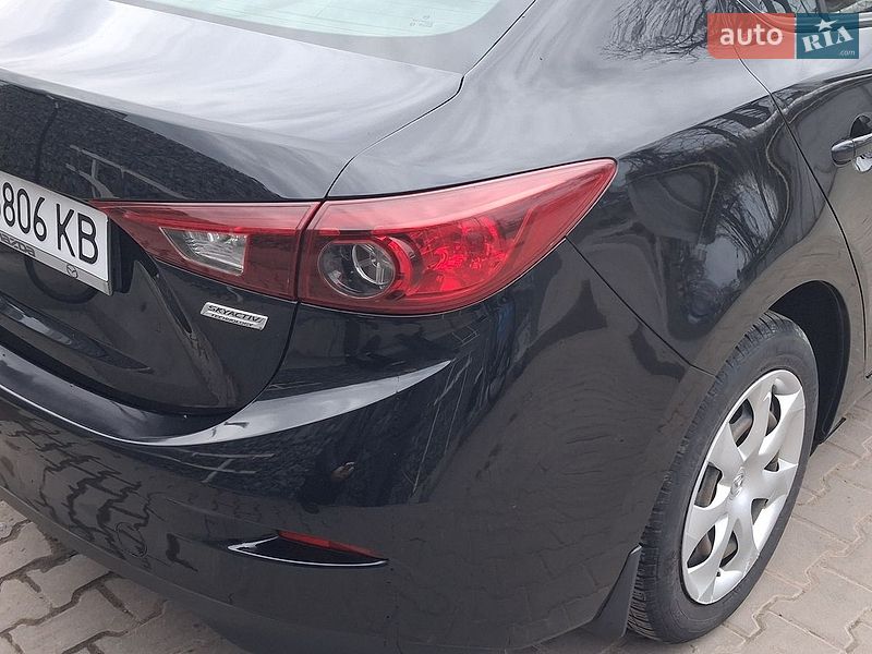 Седан Mazda 3 2017 в Вишгороді