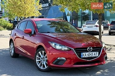 Хэтчбек Mazda 3 2016 в Киеве