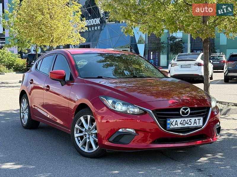 Хэтчбек Mazda 3 2016 в Киеве