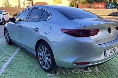 Седан Mazda 3 2020 в Черкасах