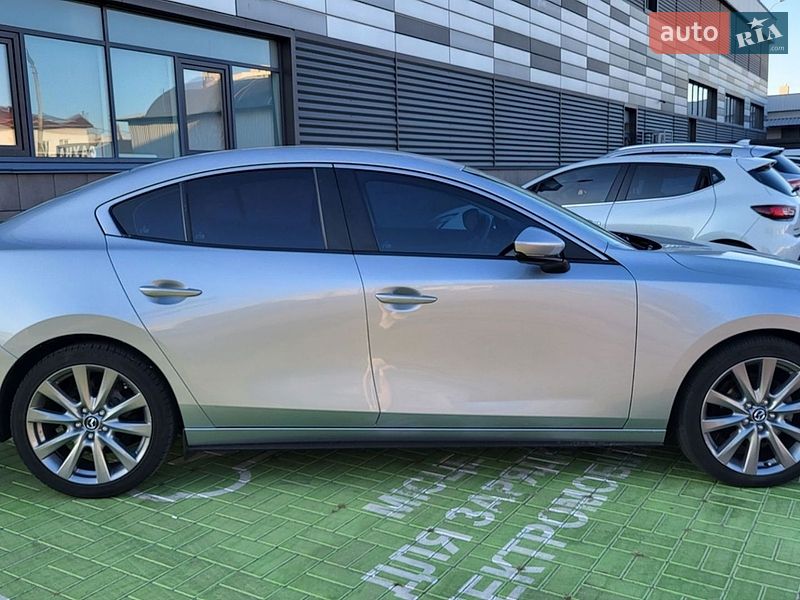 Седан Mazda 3 2020 в Черкассах