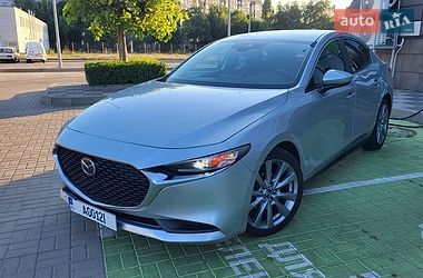Седан Mazda 3 2020 в Черкасах