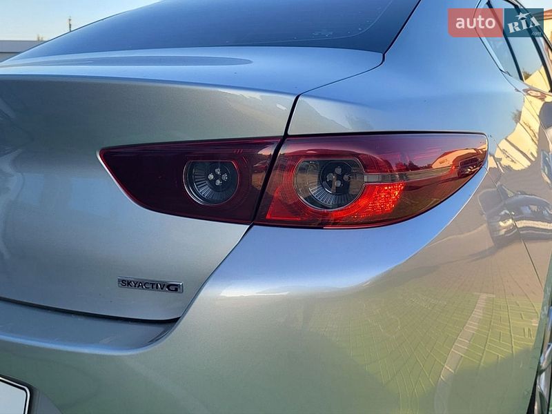 Седан Mazda 3 2020 в Черкасах