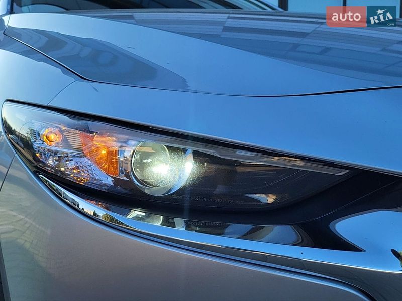 Седан Mazda 3 2020 в Черкассах
