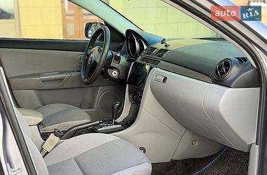 Седан Mazda 3 2004 в Запорожье