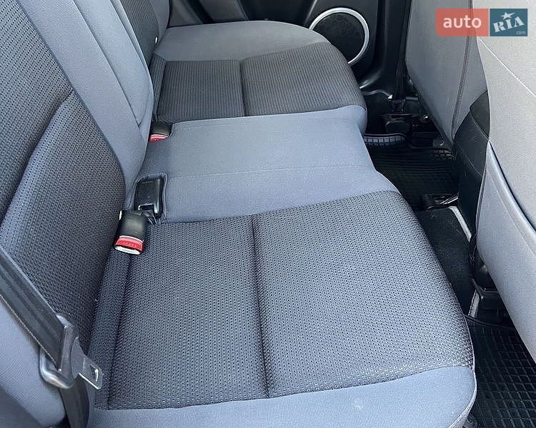 Седан Mazda 3 2008 в Харкові