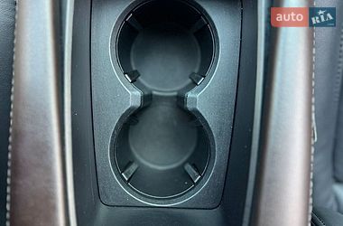 Седан Mazda 3 2018 в Днепре
