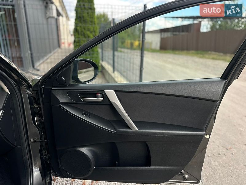Хетчбек Mazda 3 2010 в Вінниці