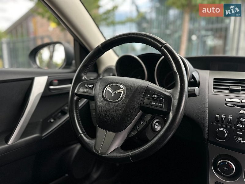 Хэтчбек Mazda 3 2010 в Виннице