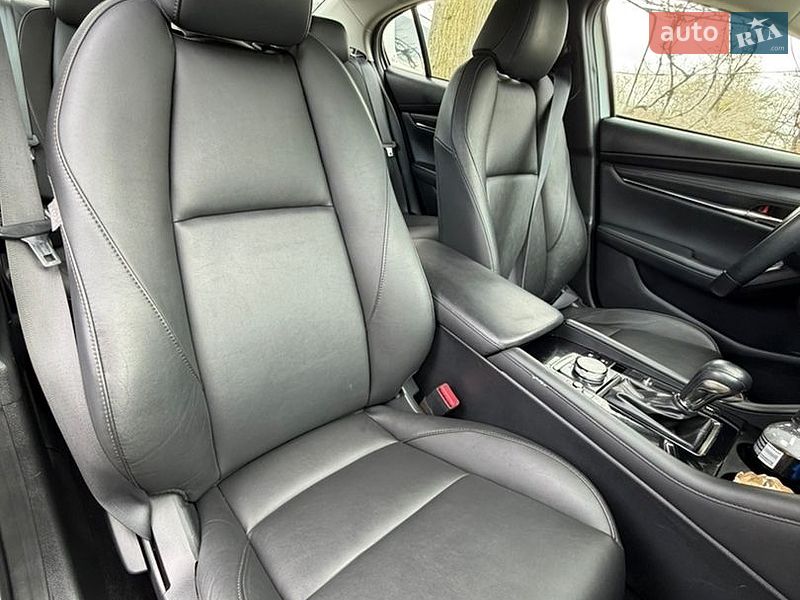 Седан Mazda 3 2019 в Рівному
