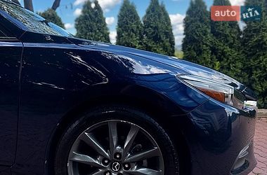Хэтчбек Mazda 3 2018 в Черновцах