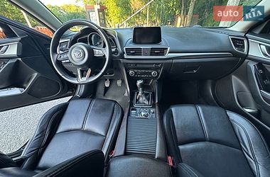 Хетчбек Mazda 3 2017 в Дніпрі