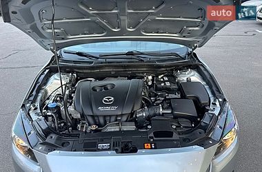 Седан Mazda 3 2018 в Киеве