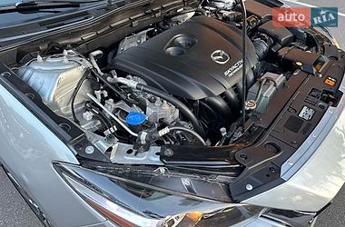 Седан Mazda 3 2018 в Киеве