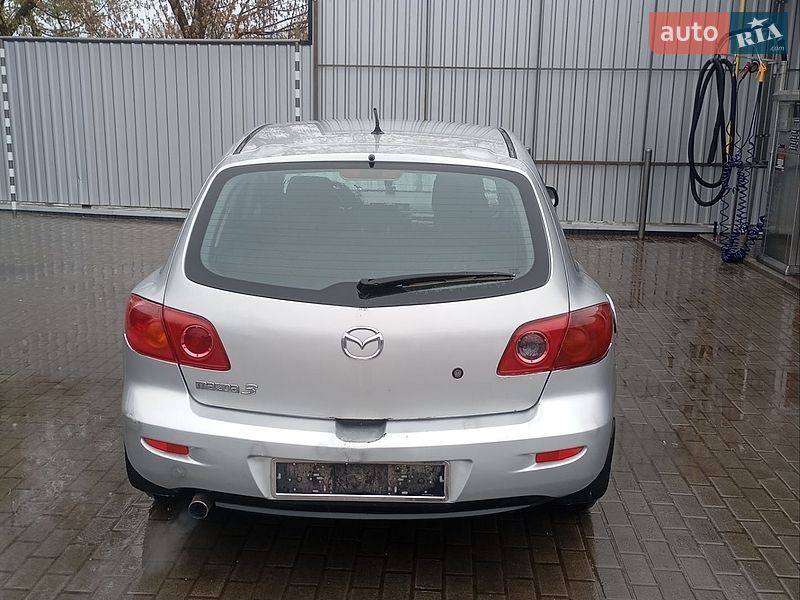 Хэтчбек Mazda 3 2004 в Александрие
