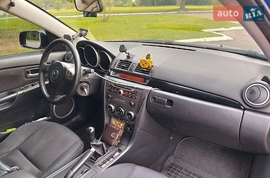 Хетчбек Mazda 3 2006 в Синельниковому