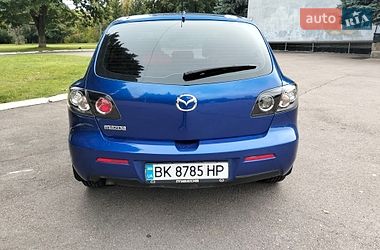 Хетчбек Mazda 3 2006 в Синельниковому