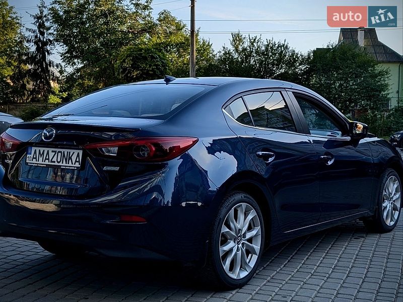 Седан Mazda 3 2014 в Ивано-Франковске