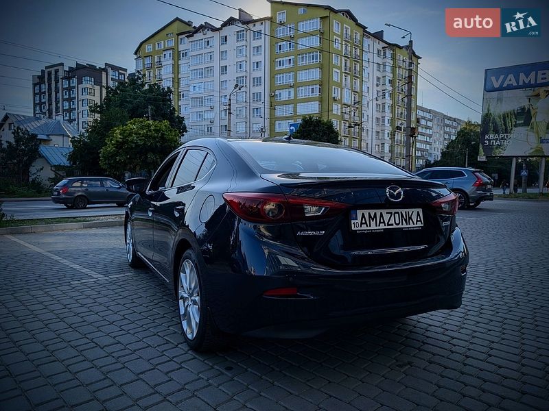 Седан Mazda 3 2014 в Ивано-Франковске