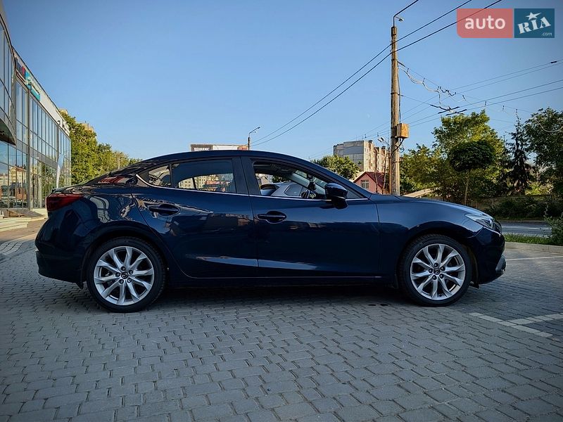 Седан Mazda 3 2014 в Ивано-Франковске