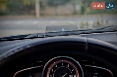 Седан Mazda 3 2014 в Ивано-Франковске