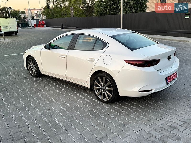 Седан Mazda 3 2021 в Днепре