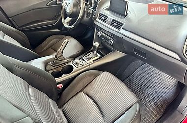 Седан Mazda 3 2015 в Перемышлянах
