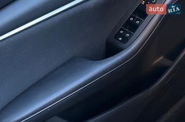 Седан Mazda 3 2021 в Киеве