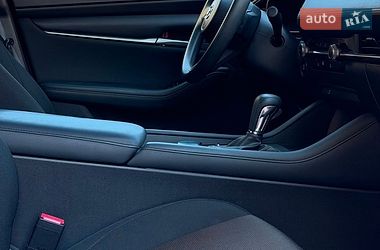 Седан Mazda 3 2021 в Киеве