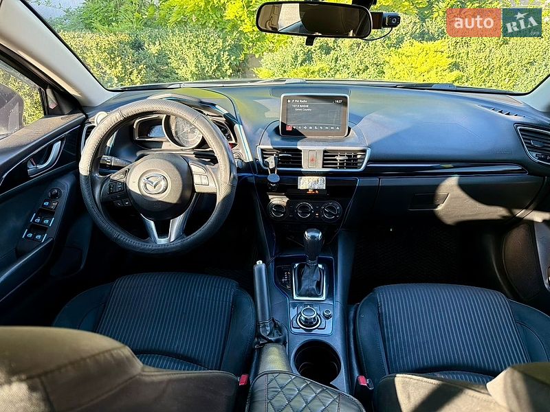 Седан Mazda 3 2016 в Одессе