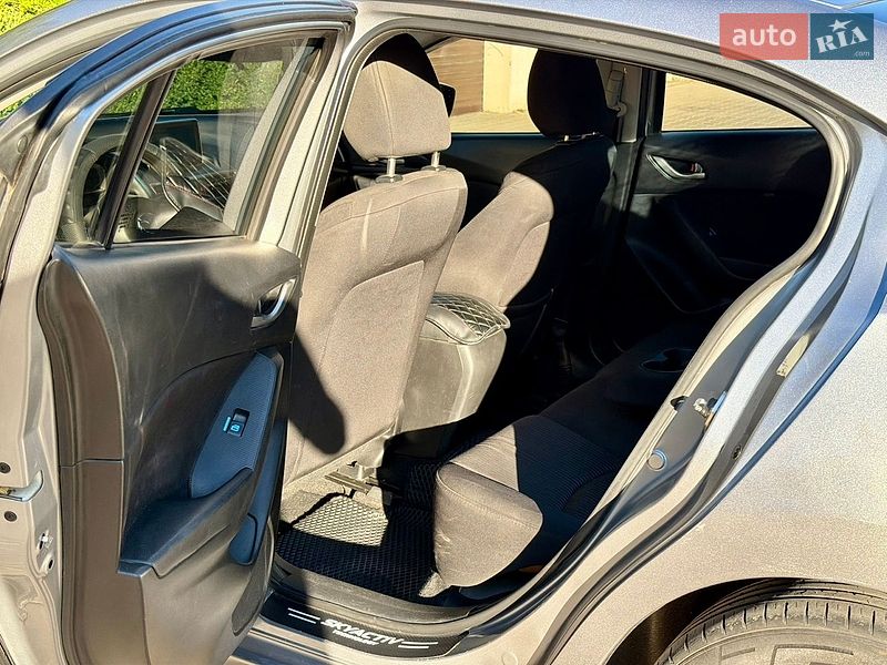 Седан Mazda 3 2016 в Одессе