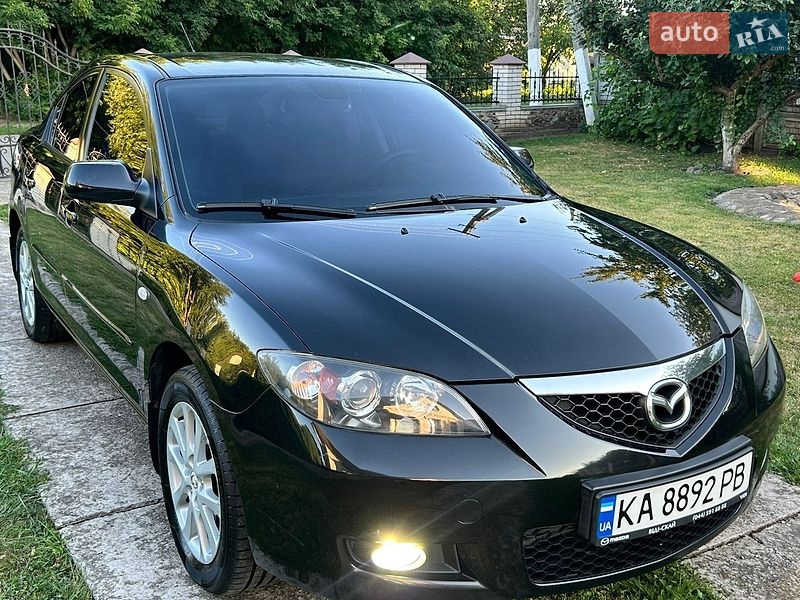 Седан Mazda 3 2008 в Києві