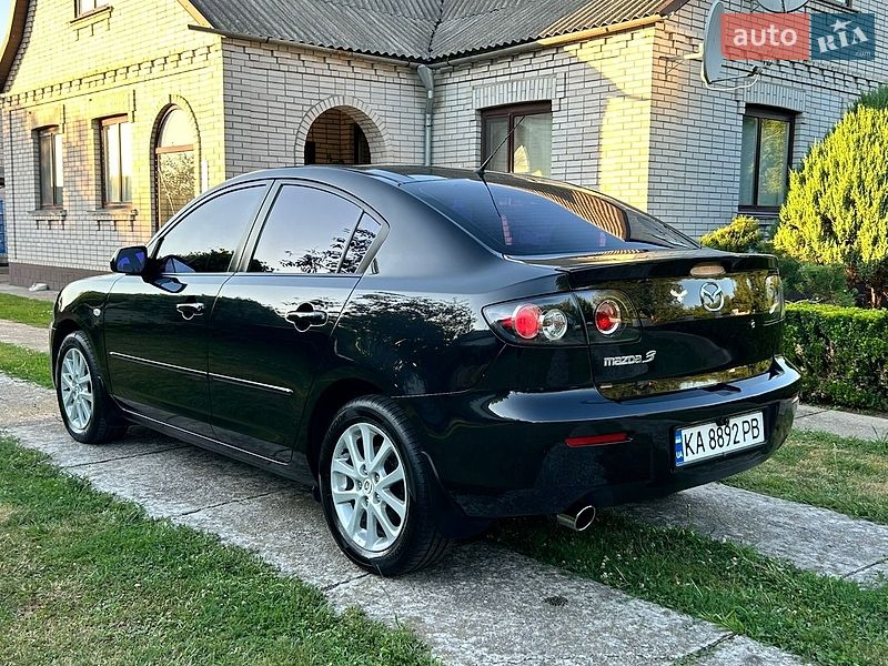 Седан Mazda 3 2008 в Києві
