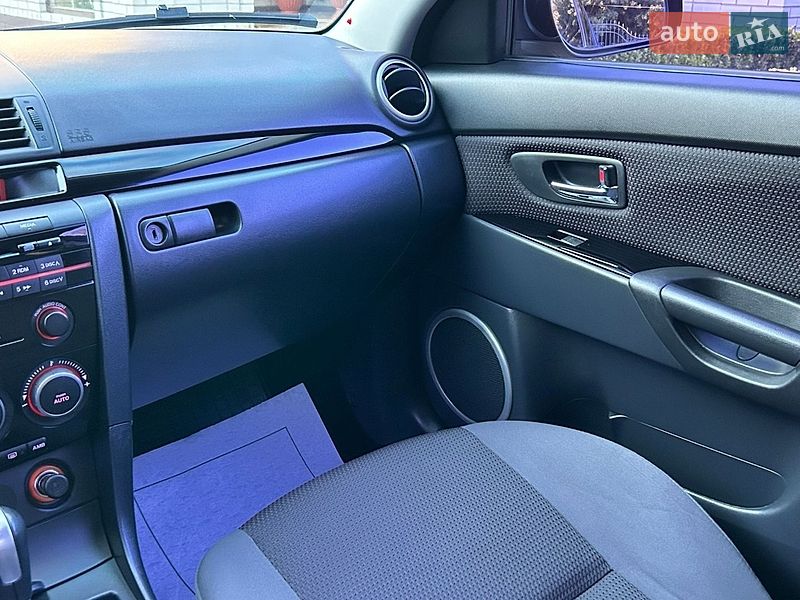 Седан Mazda 3 2008 в Києві