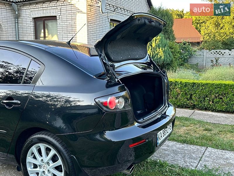 Седан Mazda 3 2008 в Києві