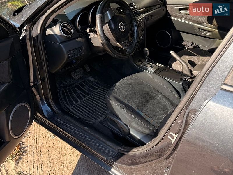 Седан Mazda 3 2006 в Харкові