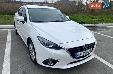 Седан Mazda 3 2014 в Ірпені
