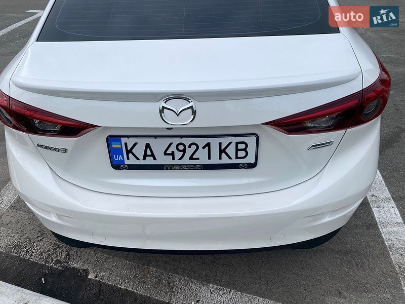 Седан Mazda 3 2014 в Ірпені