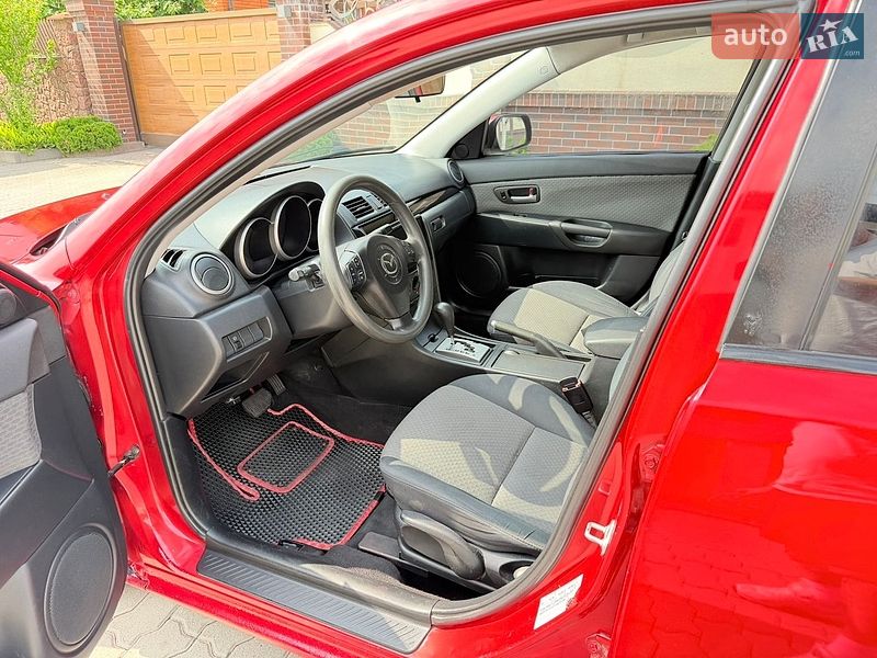 Седан Mazda 3 2005 в Хмельницком