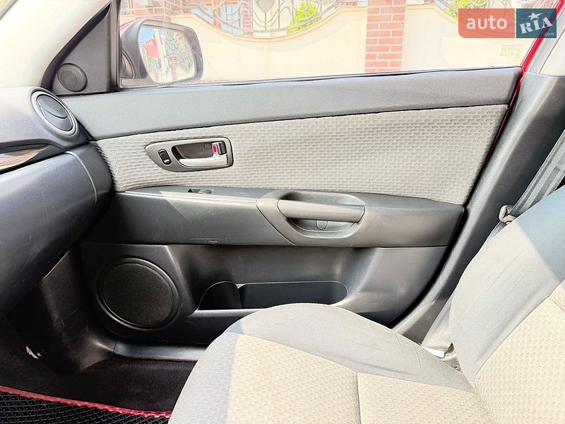Седан Mazda 3 2005 в Хмельницком