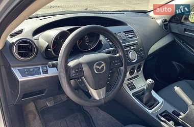 Хэтчбек Mazda 3 2010 в Днепре