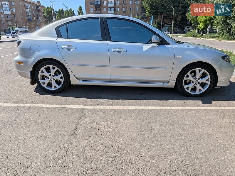 Седан Mazda 3 2007 в Кривому Розі