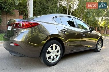 Седан Mazda 3 2015 в Києві