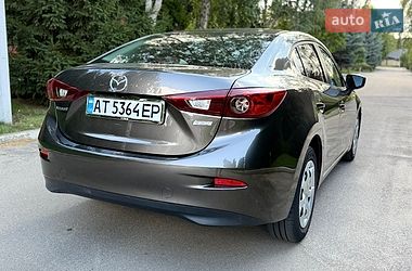 Седан Mazda 3 2015 в Києві
