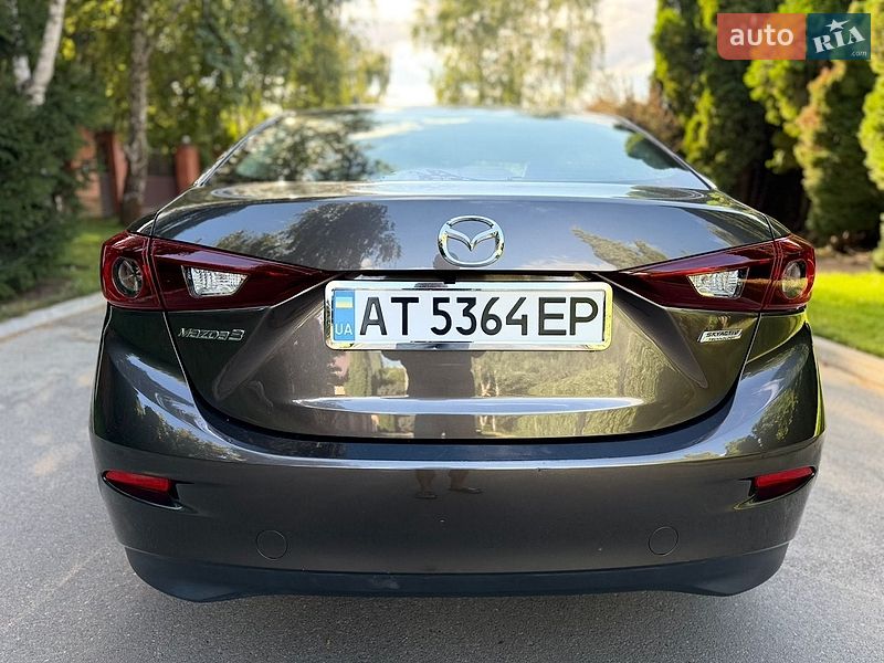Седан Mazda 3 2015 в Києві
