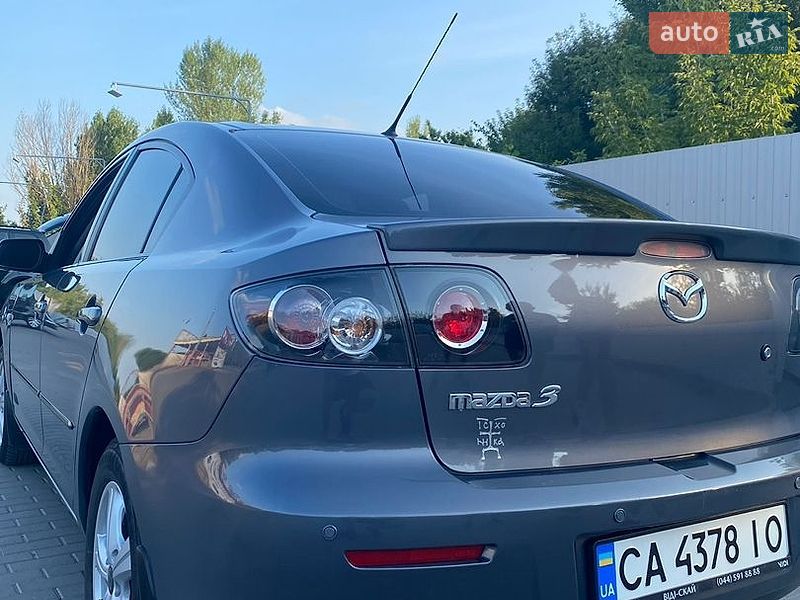Седан Mazda 3 2007 в Смілі
