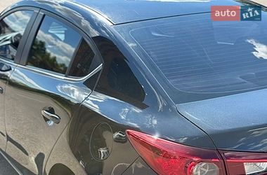 Седан Mazda 3 2016 в Києві