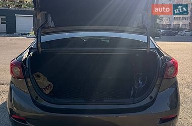 Седан Mazda 3 2014 в Харькове